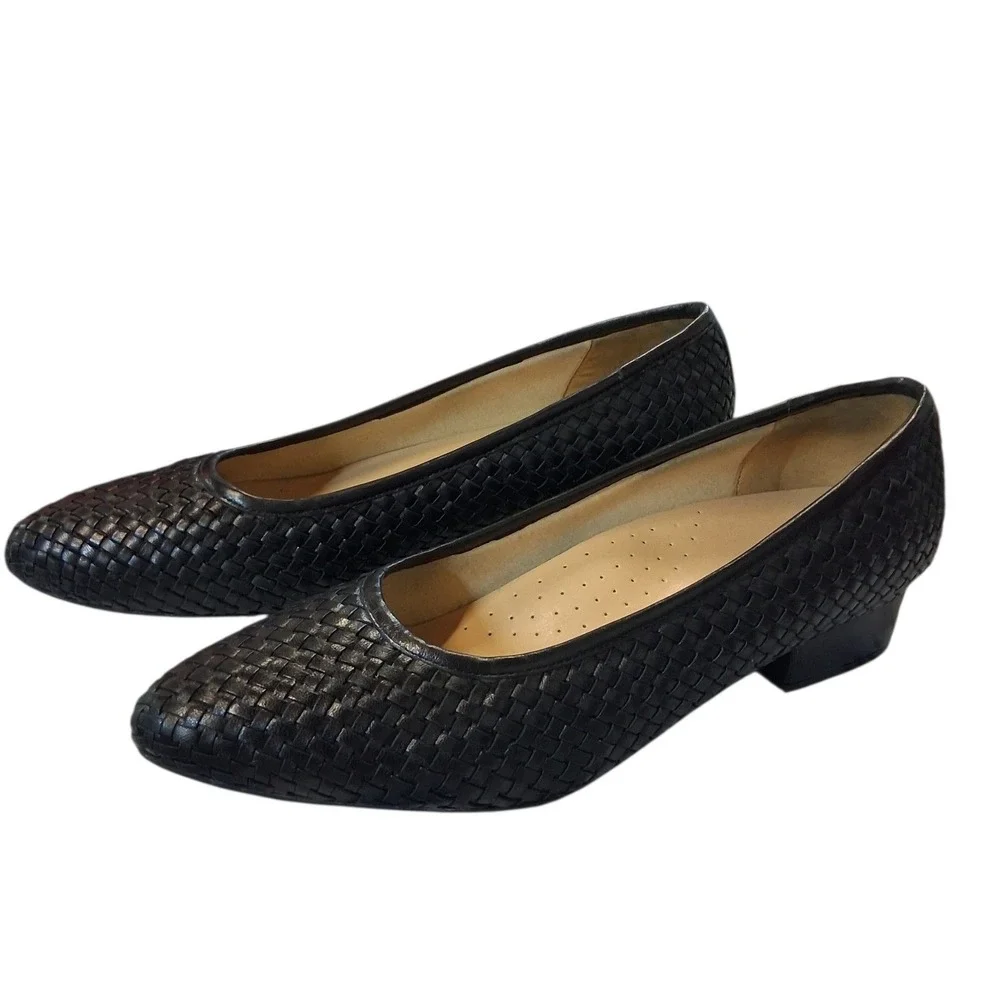 Trotters Woven Leather Womens size 10.5M Jade Career Office Casual Comfort Shoes